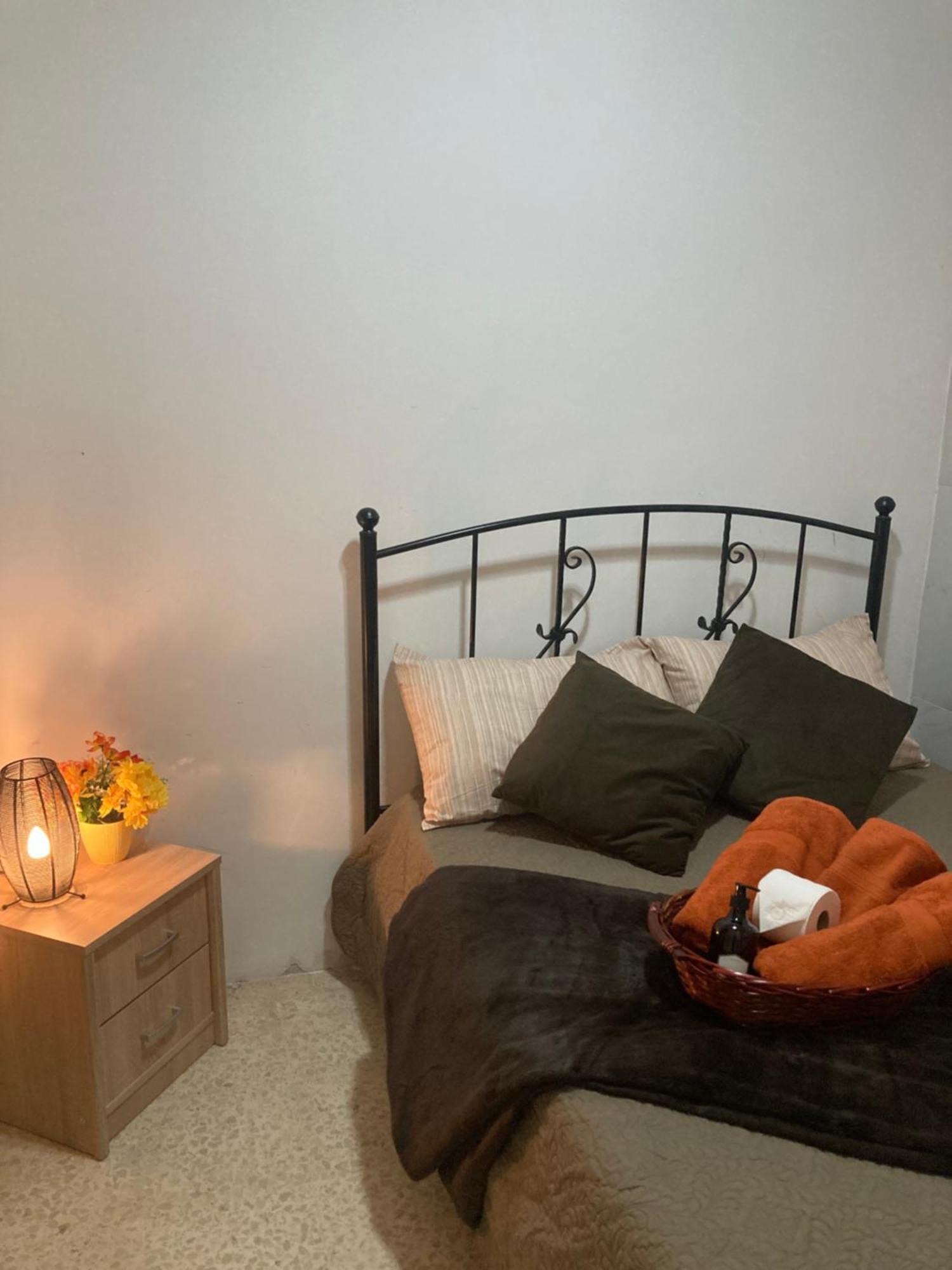 Charming Central Townhouse In Sliema Steps From Promenade And Sliema Ferry Apartment Exterior photo
