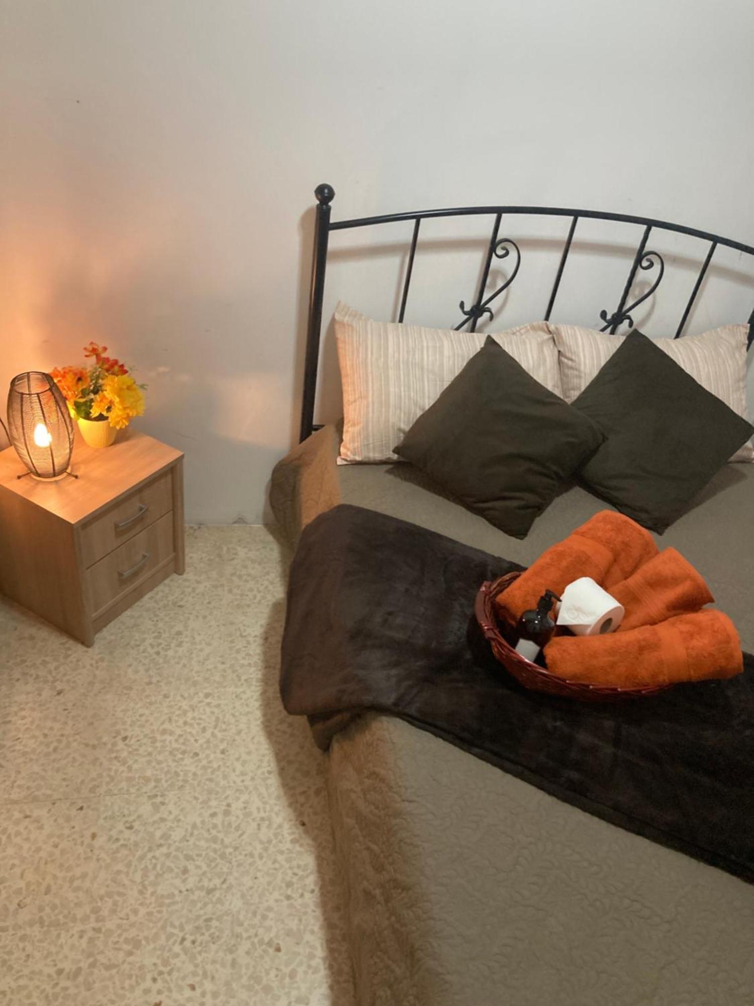 Charming Central Townhouse In Sliema Steps From Promenade And Sliema Ferry Apartment Exterior photo