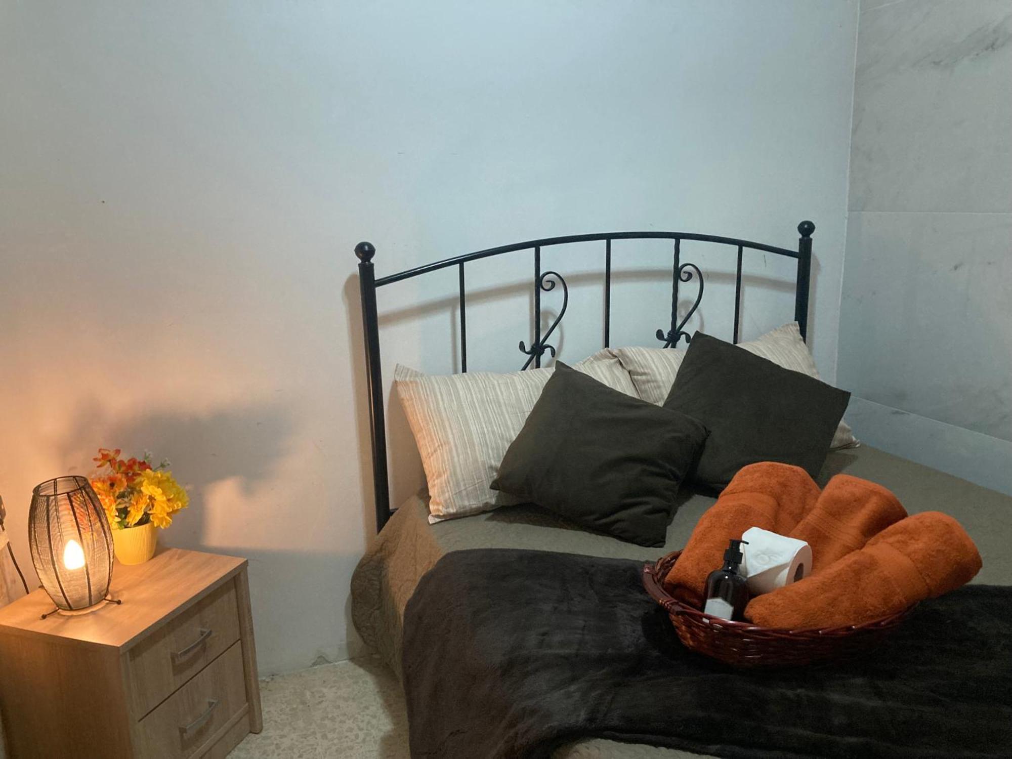 Charming Central Townhouse In Sliema Steps From Promenade And Sliema Ferry Apartment Exterior photo